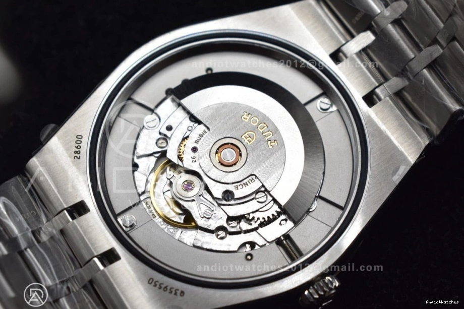 1192 on Best SS UrbanStyle A Dial Royal V7F Black Strap 1:1 Tudor Edition 1011